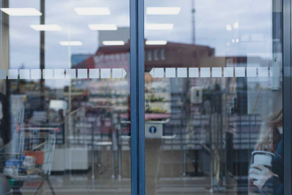 Gewijzigde werkomstandigheden kwalificeren niet als onvoorziene omstandigheid voor het hoofdverblijfvereiste