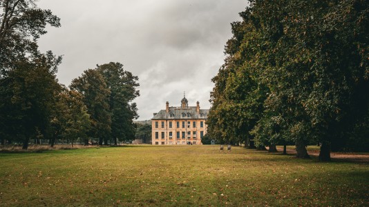 De notaris en het publiekrecht: met aandacht voor de Omgevingswet en monumenten